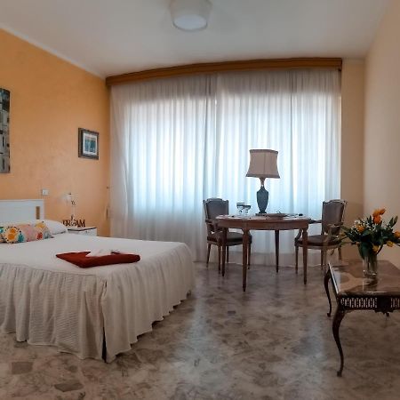 Via Sparano Suite Bari Kültér fotó
